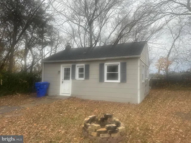 $1,200 | 14 Virginia Avenue Northwest, Glen Burnie, MD 21061