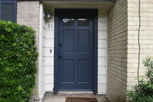 $159,000 | 10018 Knoboak Drive, Unit 21, Houston, TX 77080