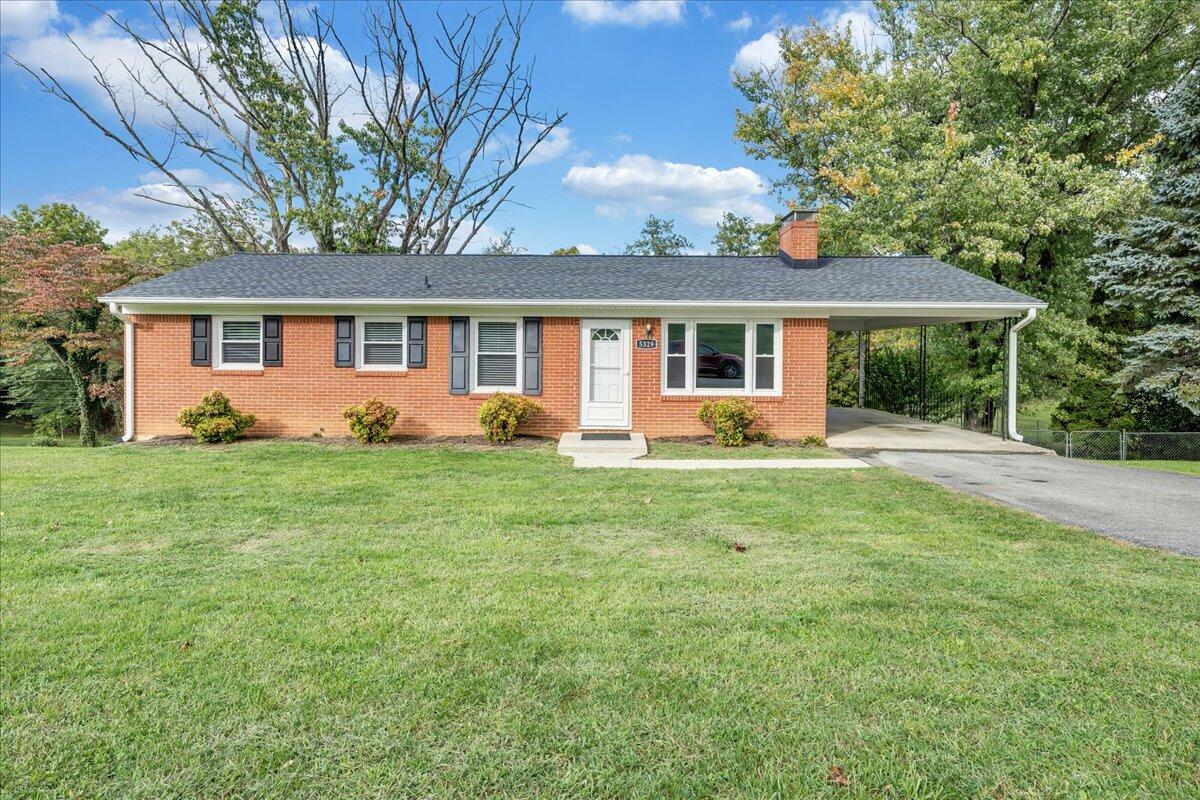 5329 Gieser Road Roanoke, VA 24018 - Photo 1 of 33 01-MIB09947