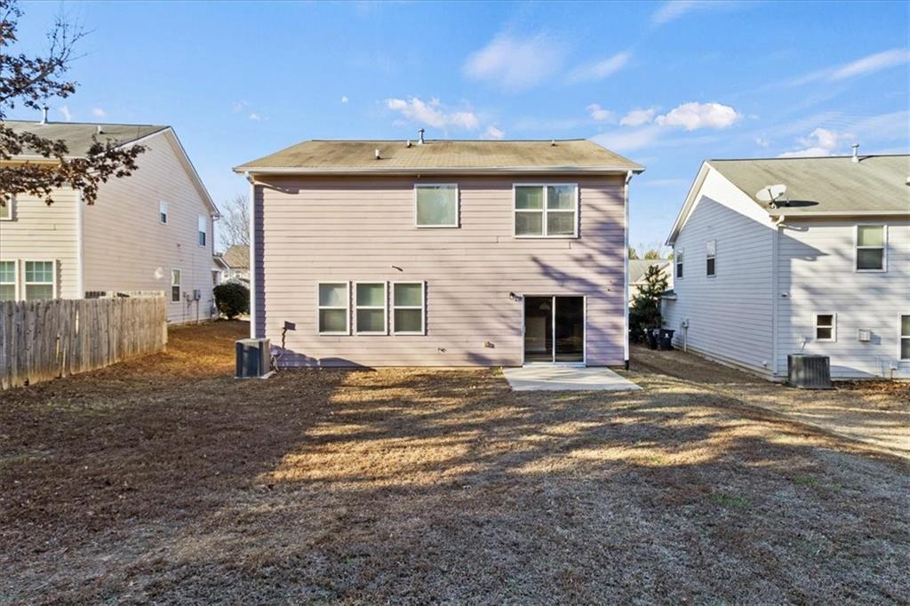 125 Parkmont Court Dallas, GA 30132 - Photo 34 of 36 a front view of a house with a yard