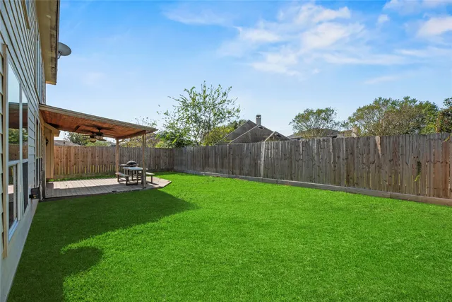 $335,000 | 24402 Lakecrest Bend Drive, Katy, TX 77493