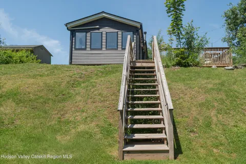 $459,000 | 185 Esopus Creek Road, Saugerties, NY 12477