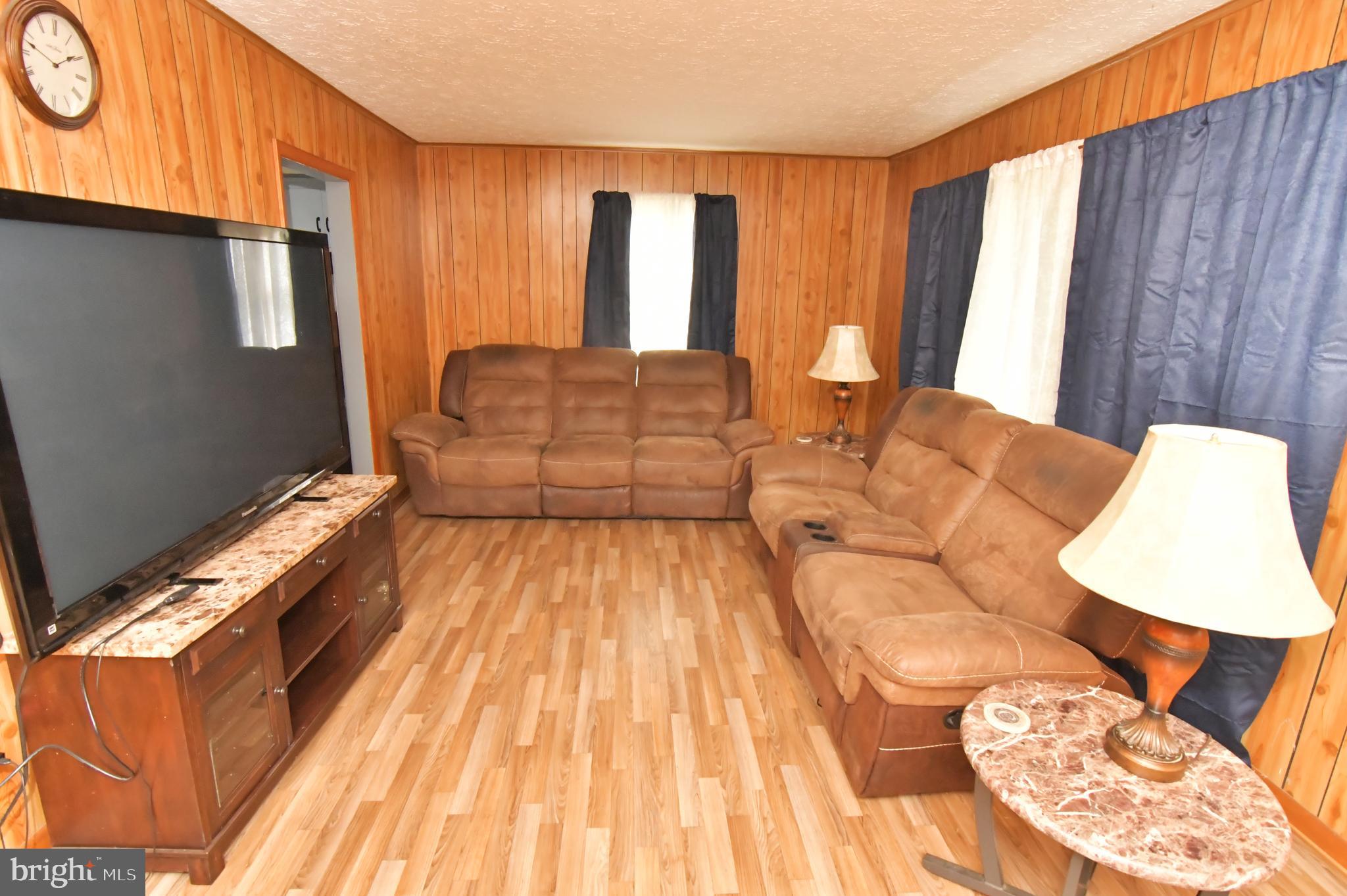 3364 Papermill Road Winchester, VA 22602 - Photo 28 of 50 Living room