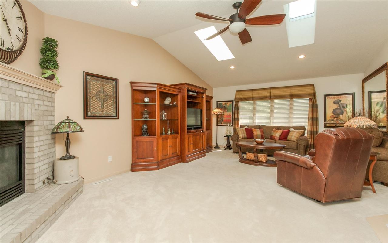 4139 Cedar Heights Trail Center Point, IA 52213 - Photo 7 of 25 Gallery Image 7