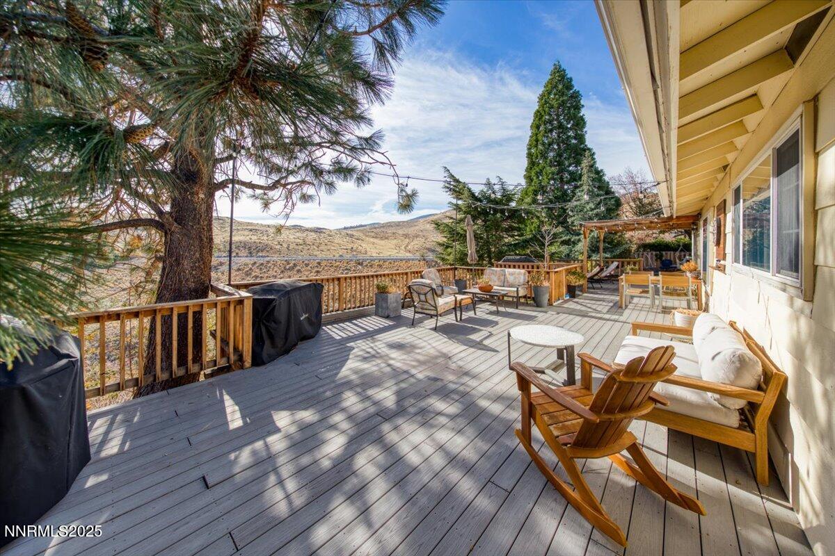 3880 Piccadilly Drive Reno, NV 89509 - Photo 41 of 58 49-049