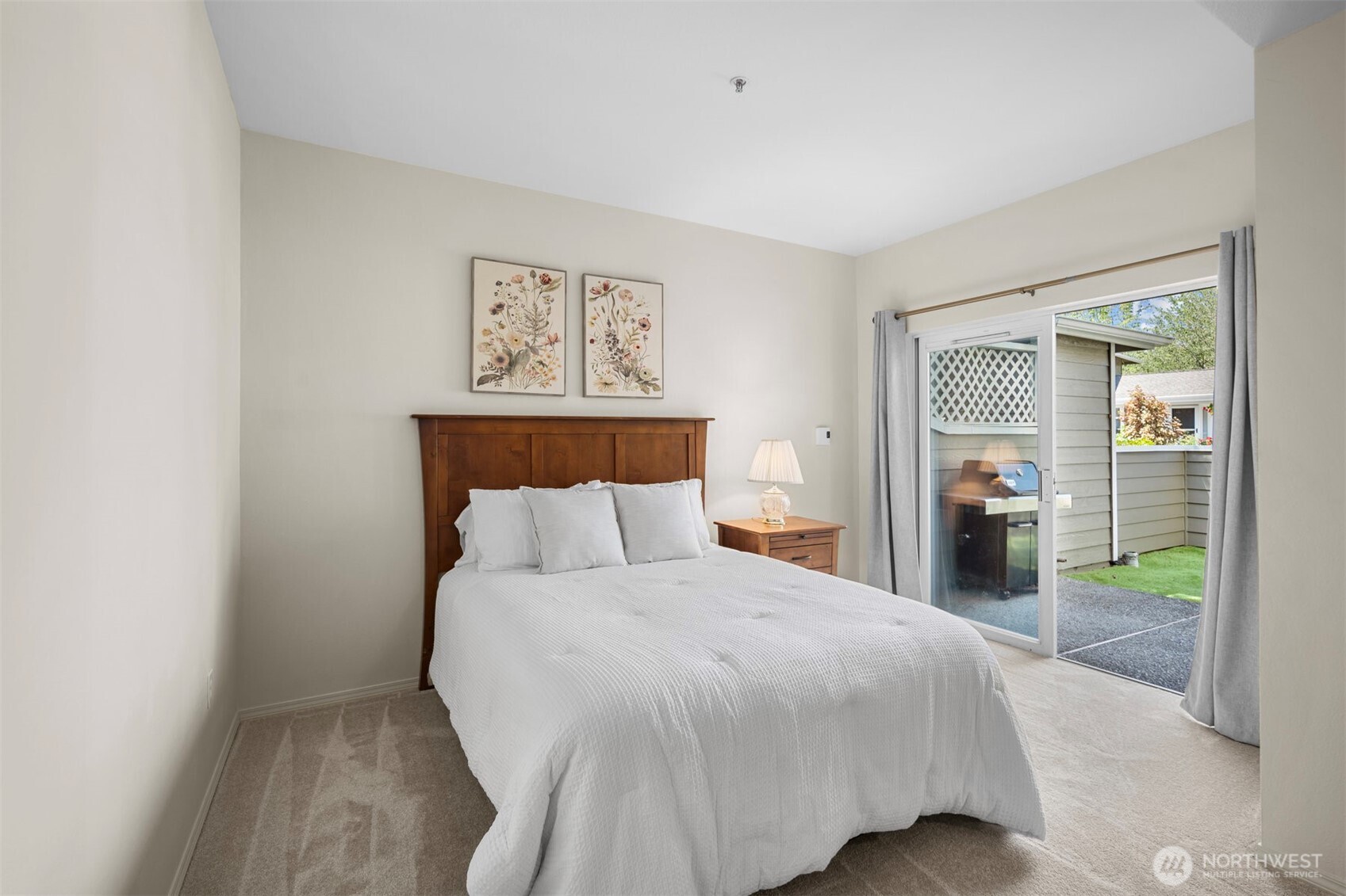 22511 Southeast 37th Terrace, Unit 1409 Issaquah, WA 98029 - Photo 13 of 24