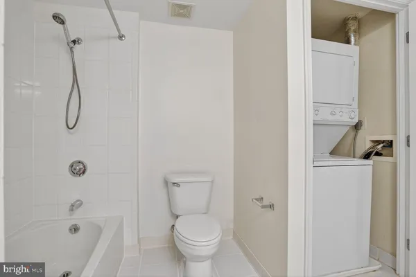 $499,000 | 2726 Gallows Road, Unit 619, Vienna, VA 22180