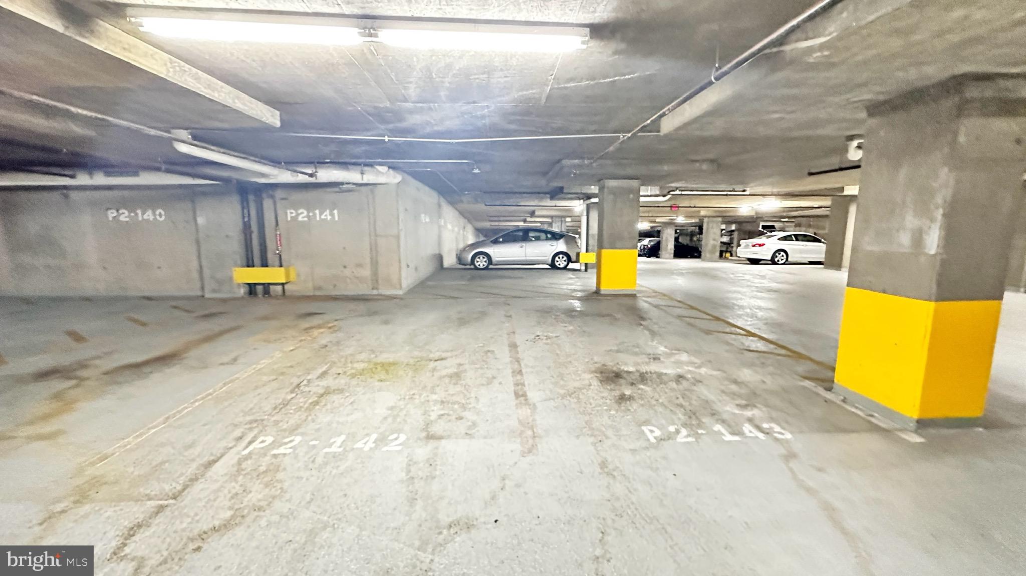 2726 Gallows Road, Unit 619 Vienna, VA 22180 - Photo 21 of 40