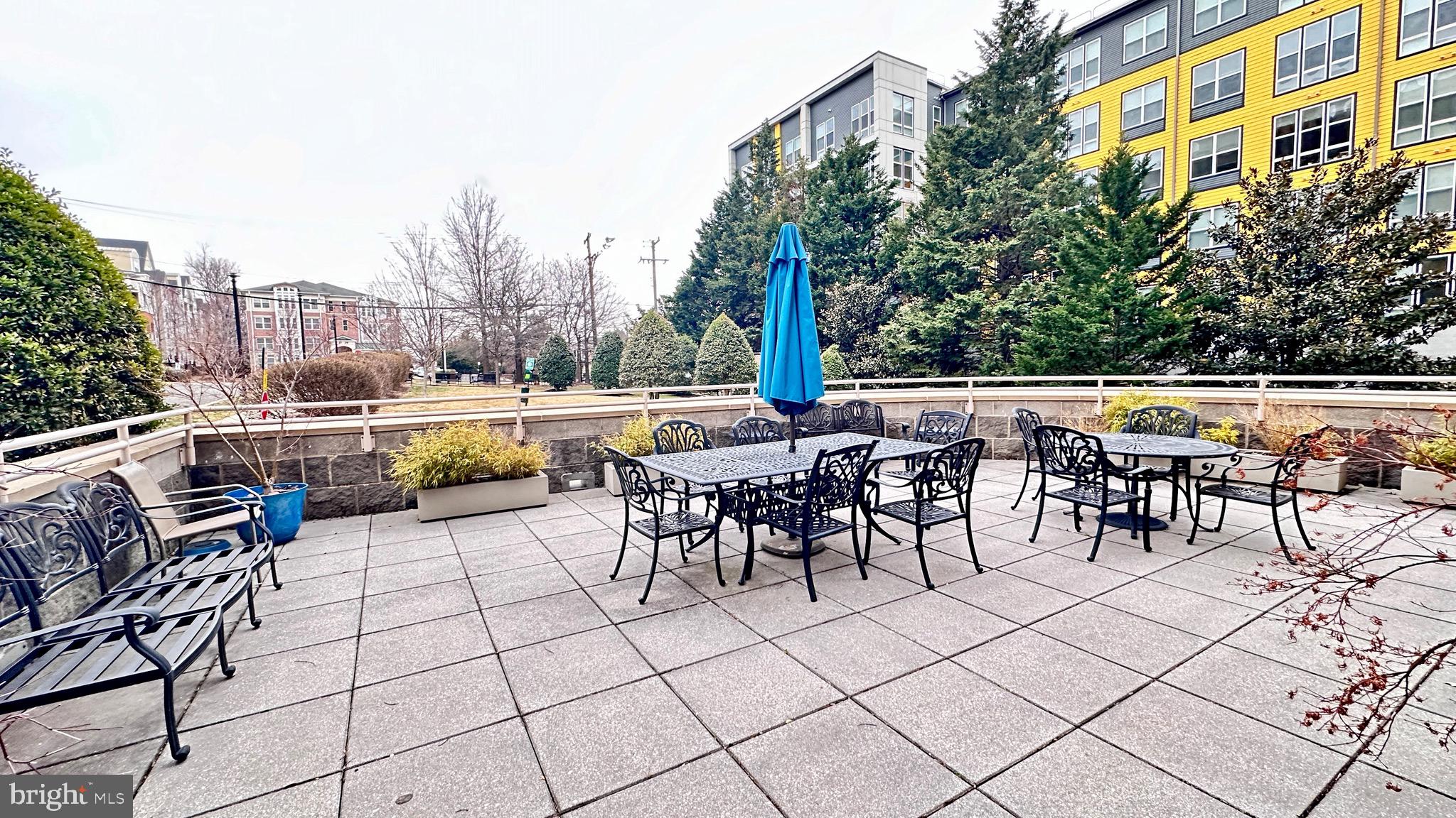 2726 Gallows Road, Unit 619 Vienna, VA 22180 - Photo 35 of 40