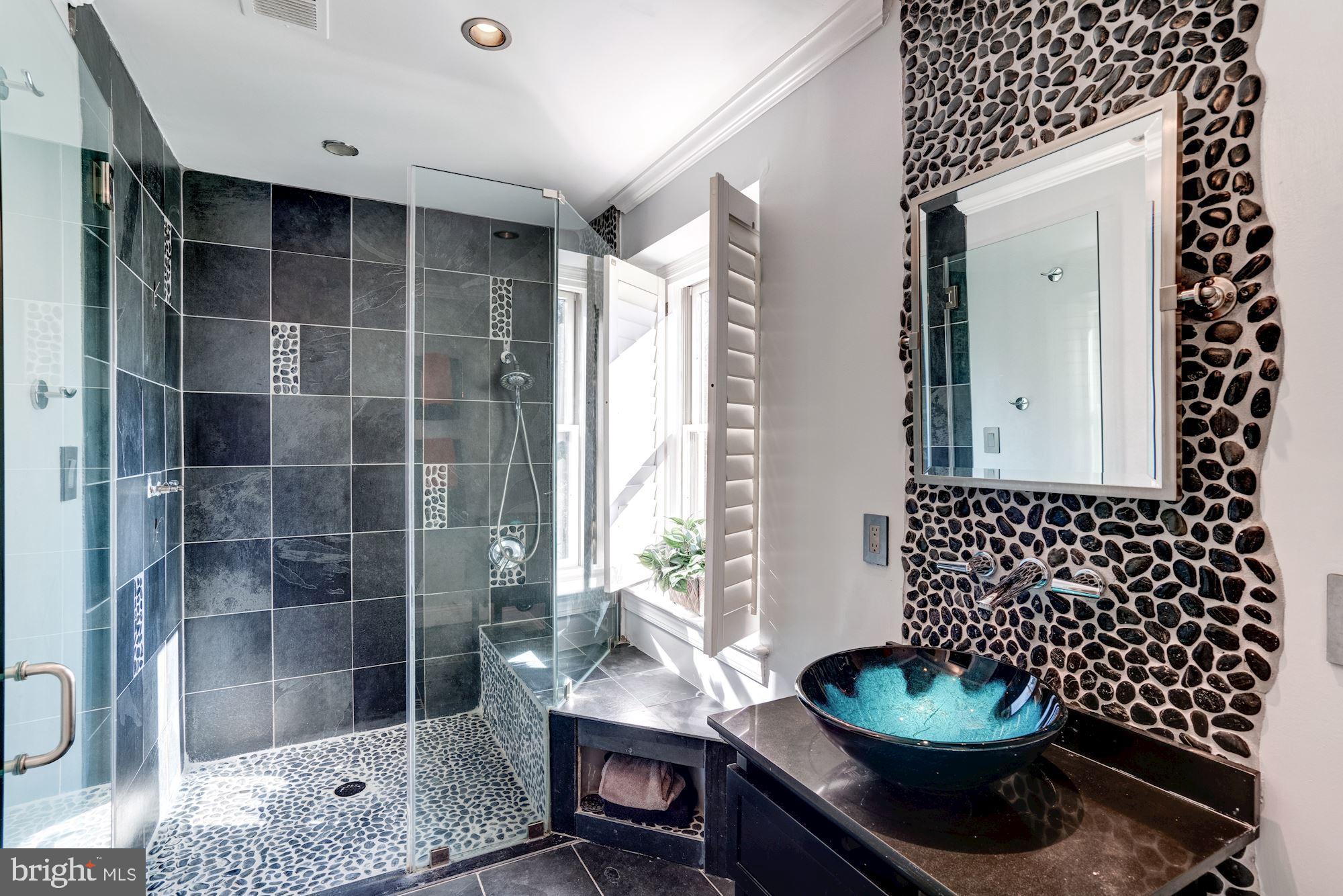 1124 Walker Road Great Falls, VA 22066 - Photo 20 of 30 Stylish remodeled upstairs hall bath.