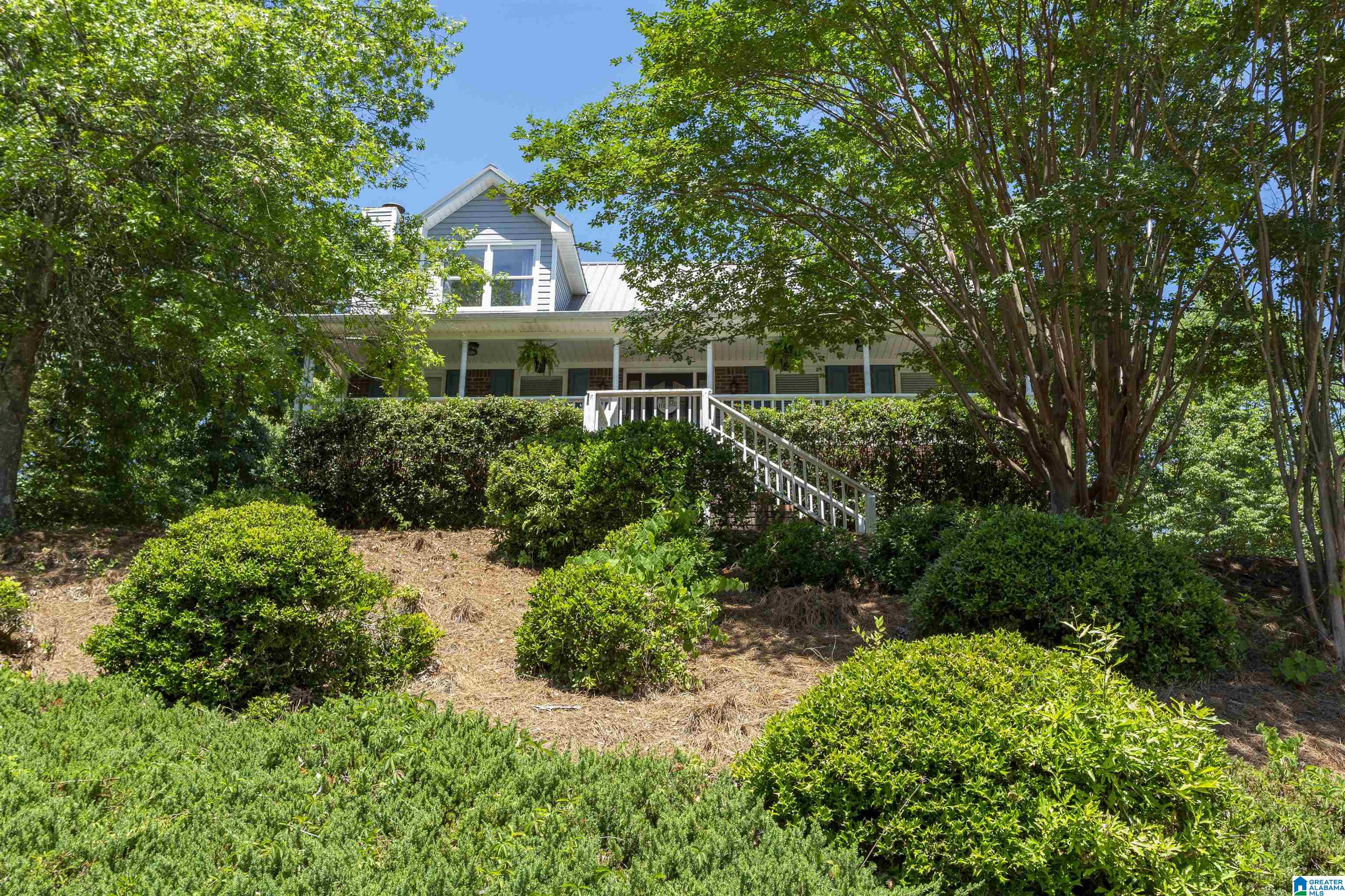 840 Round Hill Road Pelham, AL 35124 - Photo 3 of 78