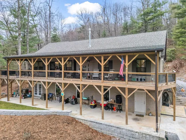 $697,000 | 48 Rainbow Lake Circle, Black Mountain, NC 28711