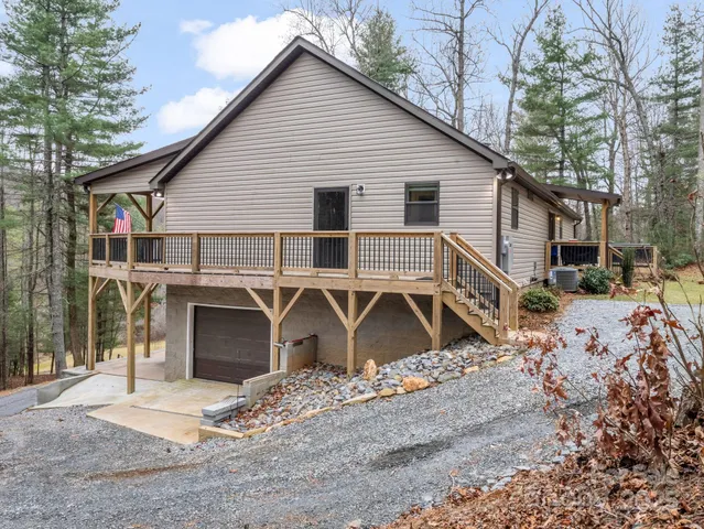 $850,000 | 48 Rainbow Lake Circle, Black Mountain, NC 28711