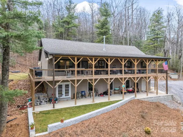$697,000 | 48 Rainbow Lake Circle, Black Mountain, NC 28711
