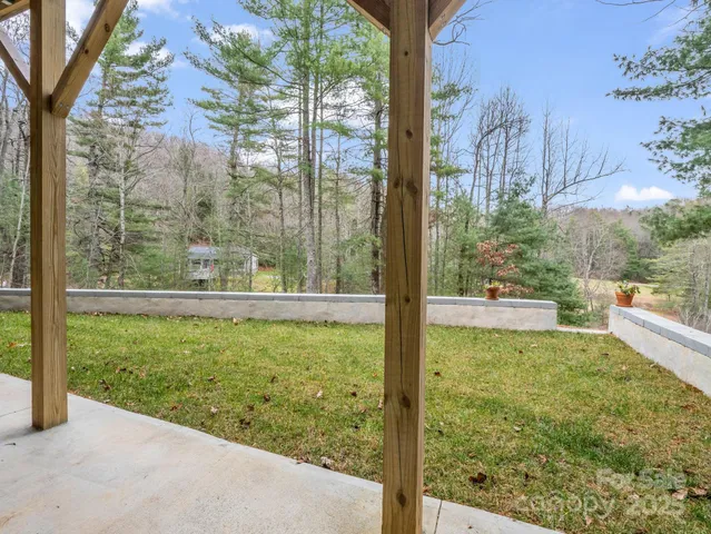 $850,000 | 48 Rainbow Lake Circle, Black Mountain, NC 28711