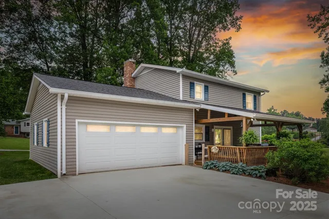 $295,000 | 206 Hudson Cajah Mountain Road, Hudson, NC 28638