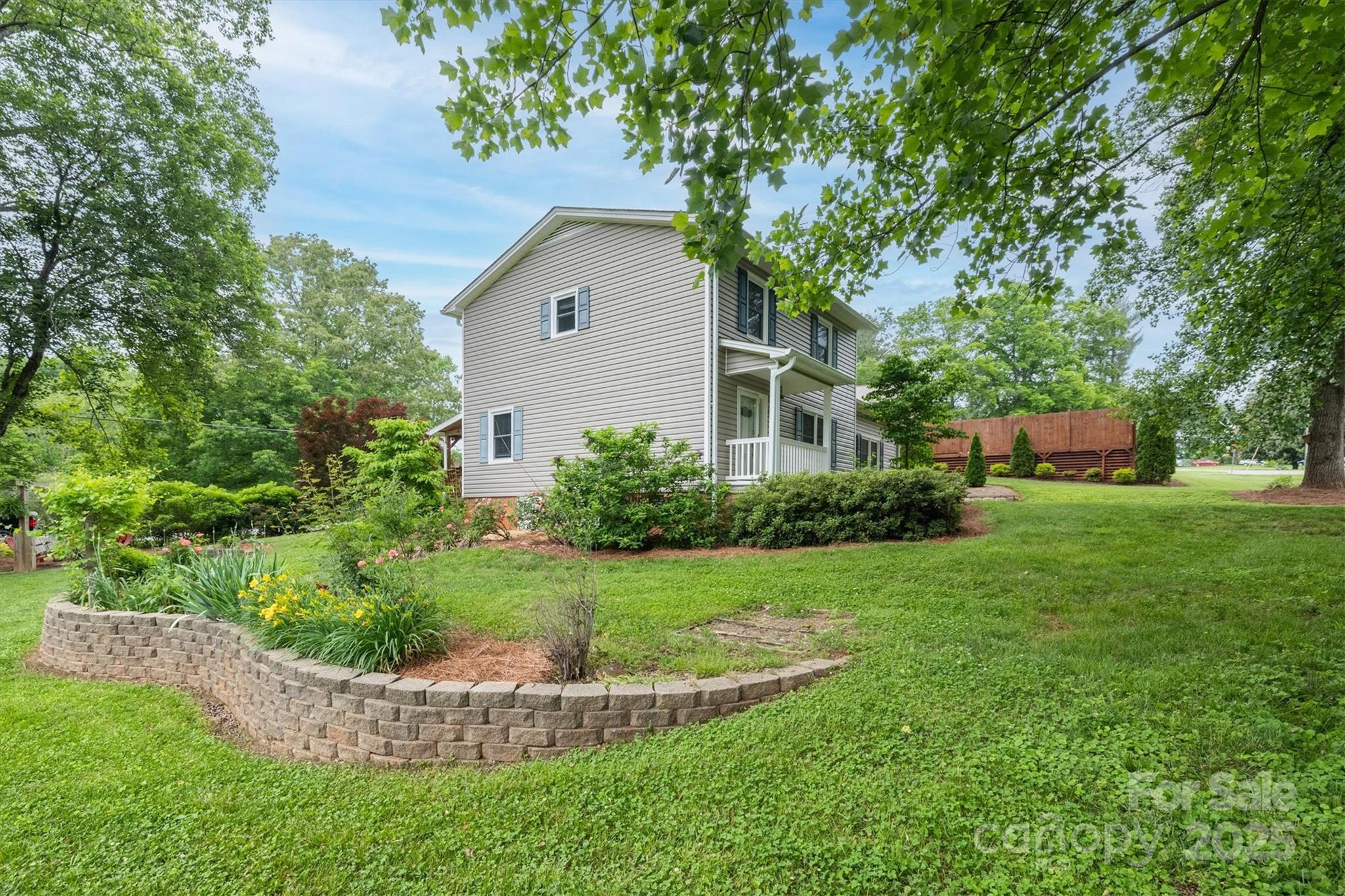 206 Hudson Cajah Mountain Road Hudson, NC 28638 - Photo 5 of 25