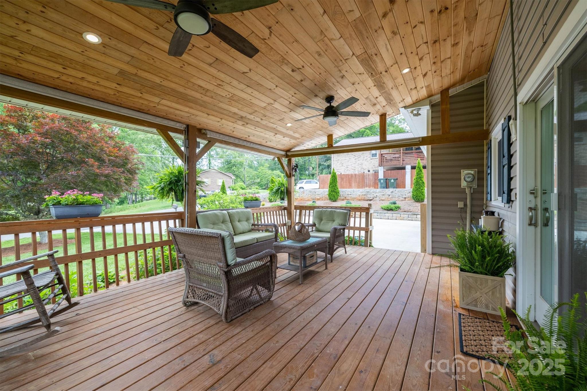 206 Hudson Cajah Mountain Road Hudson, NC 28638 - Photo 9 of 25