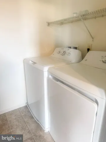 $1,700 | 735 Kentwell Drive, York, PA 17406