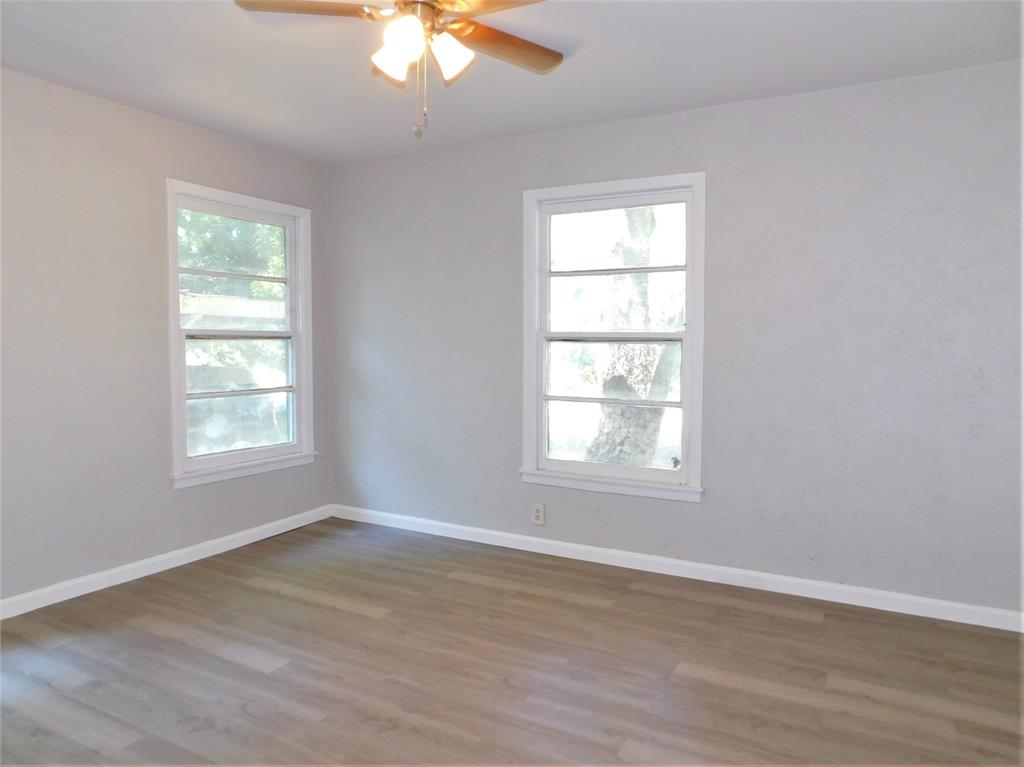2212 Denison Street Denton, TX 76201 - Photo 7 of 19