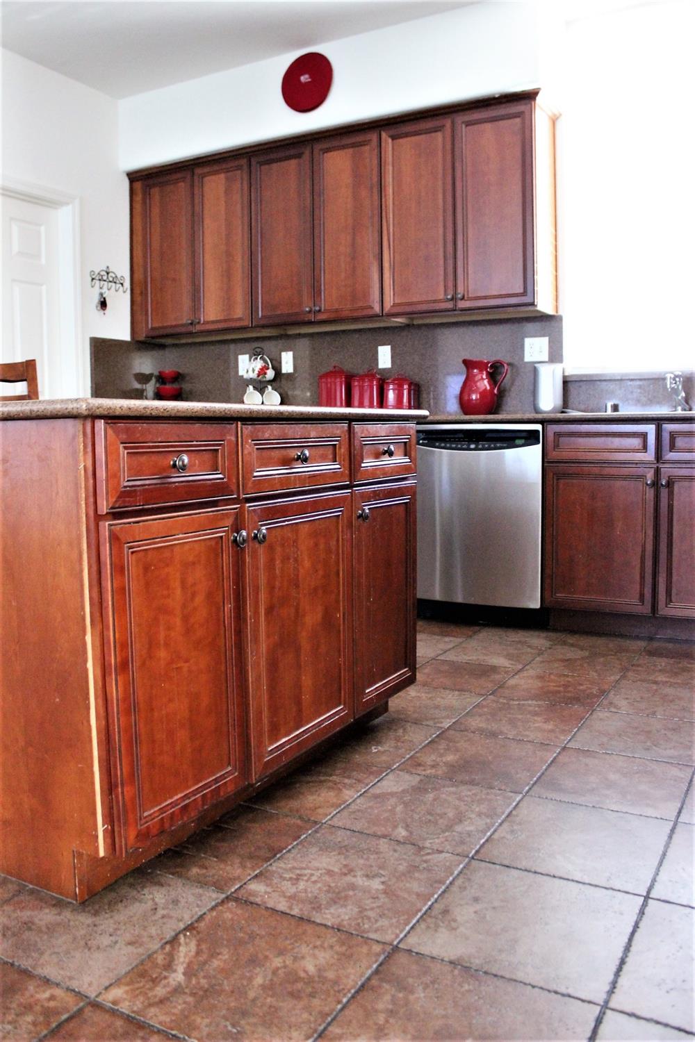 370 Abbott Avenue Reedley, CA 93654 - Photo 13 of 41 Gallery Image 13