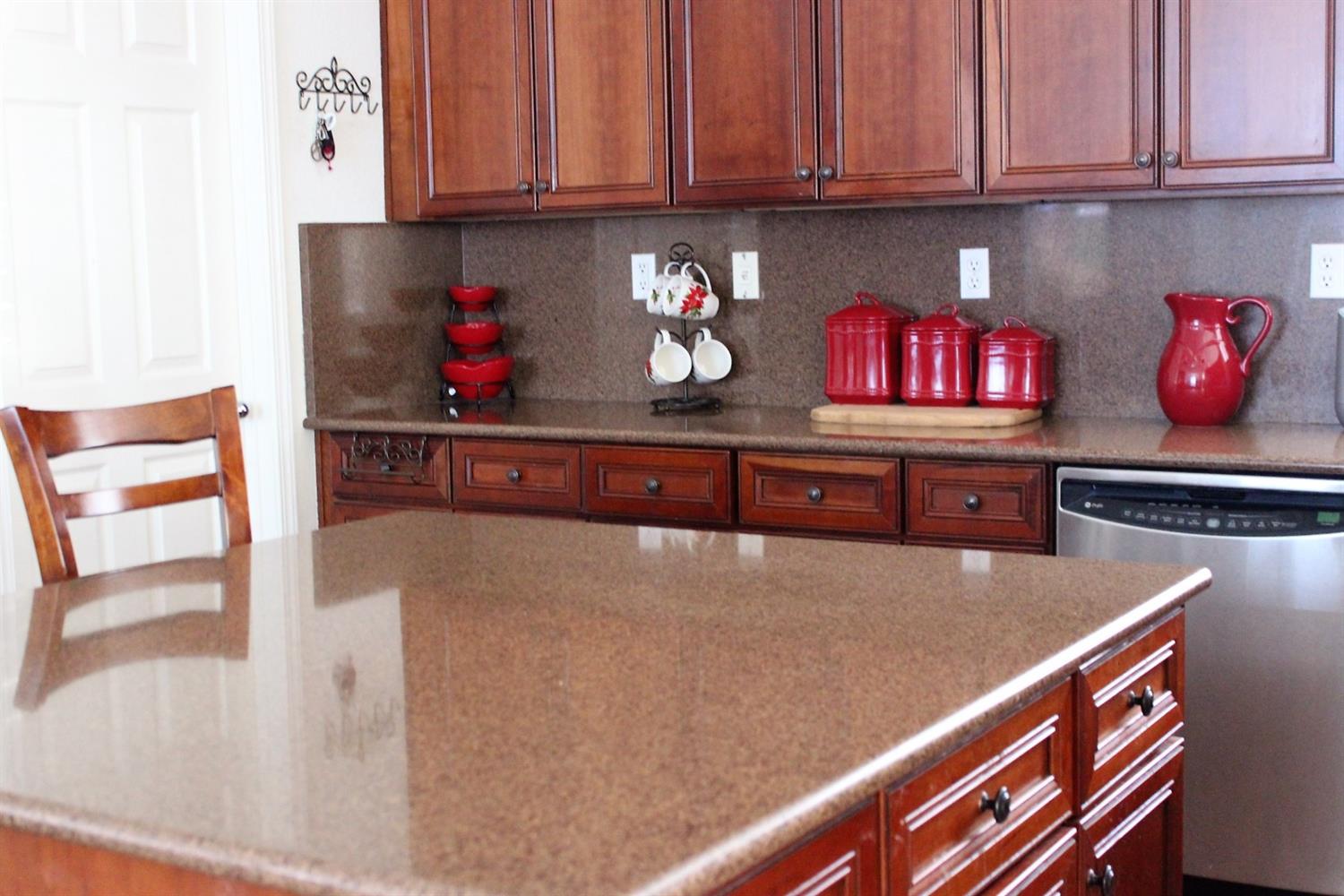 370 Abbott Avenue Reedley, CA 93654 - Photo 14 of 41 Gallery Image 14