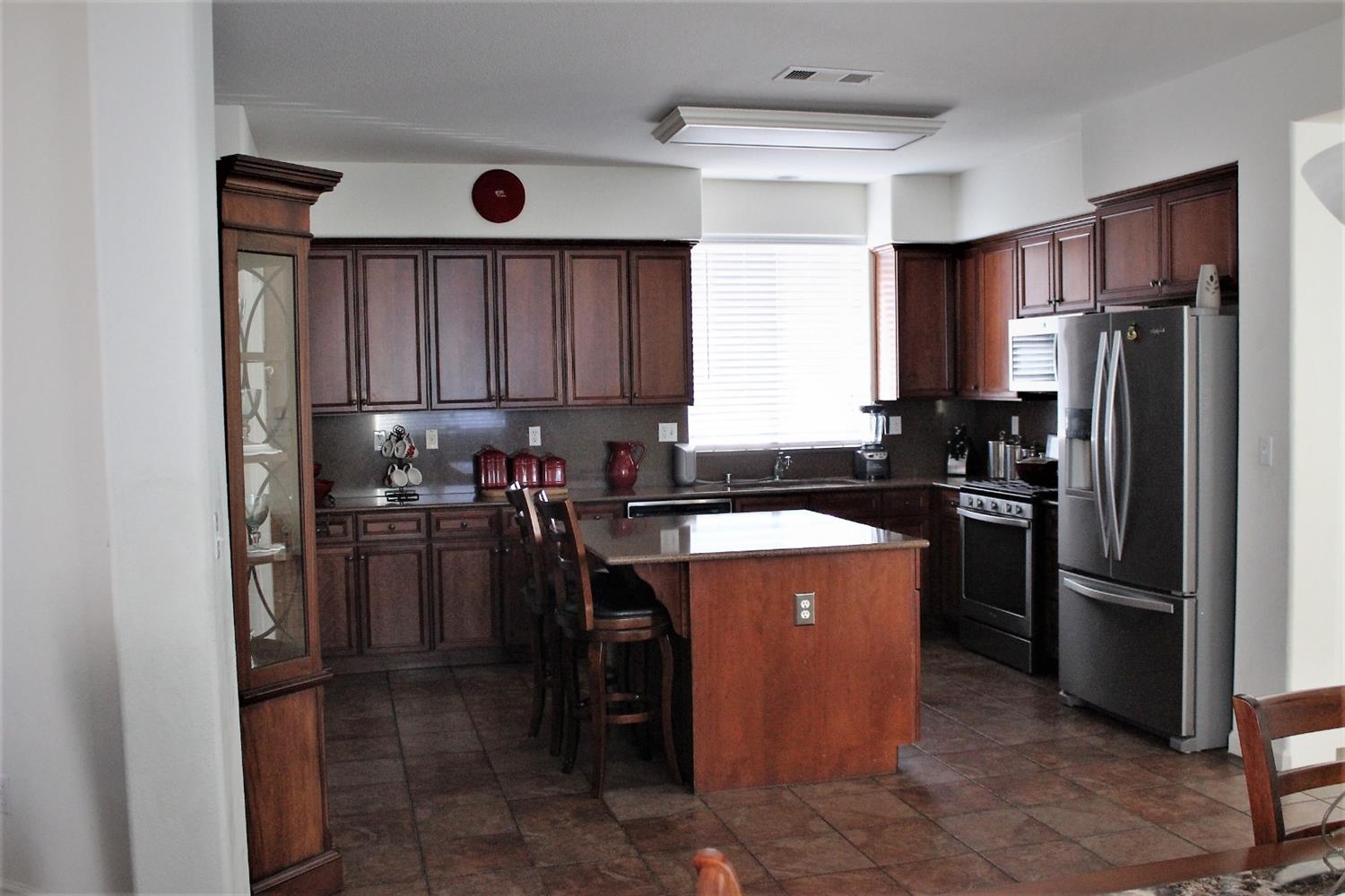 370 Abbott Avenue Reedley, CA 93654 - Photo 15 of 41 Gallery Image 15