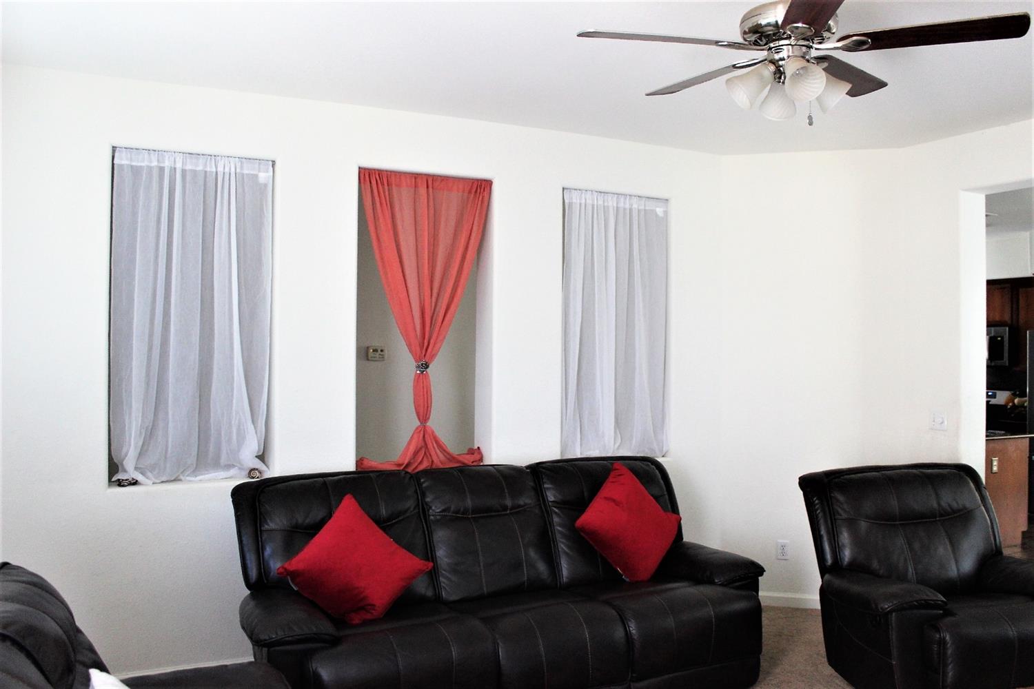 370 Abbott Avenue Reedley, CA 93654 - Photo 19 of 41 Gallery Image 19