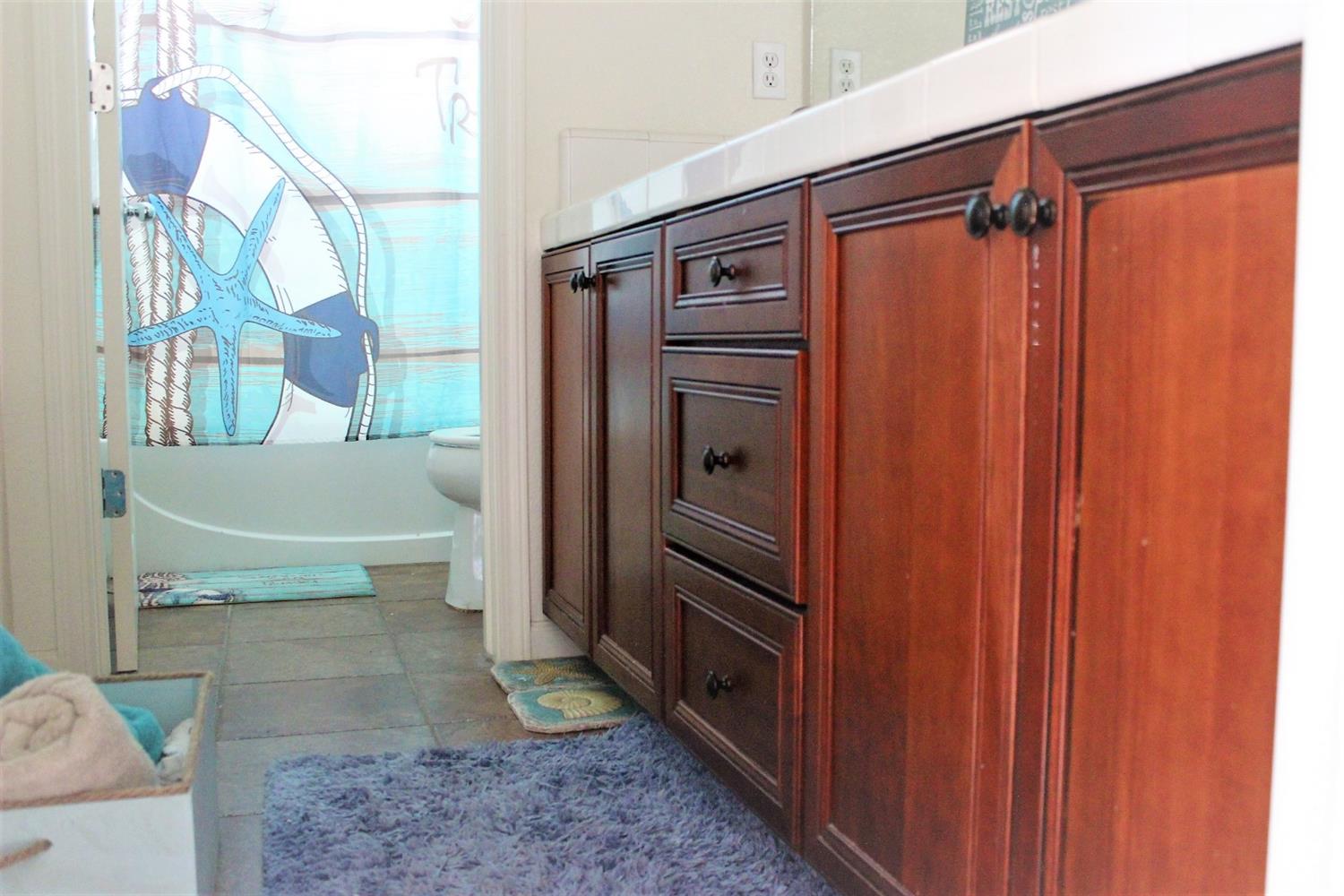 370 Abbott Avenue Reedley, CA 93654 - Photo 27 of 41 Gallery Image 27