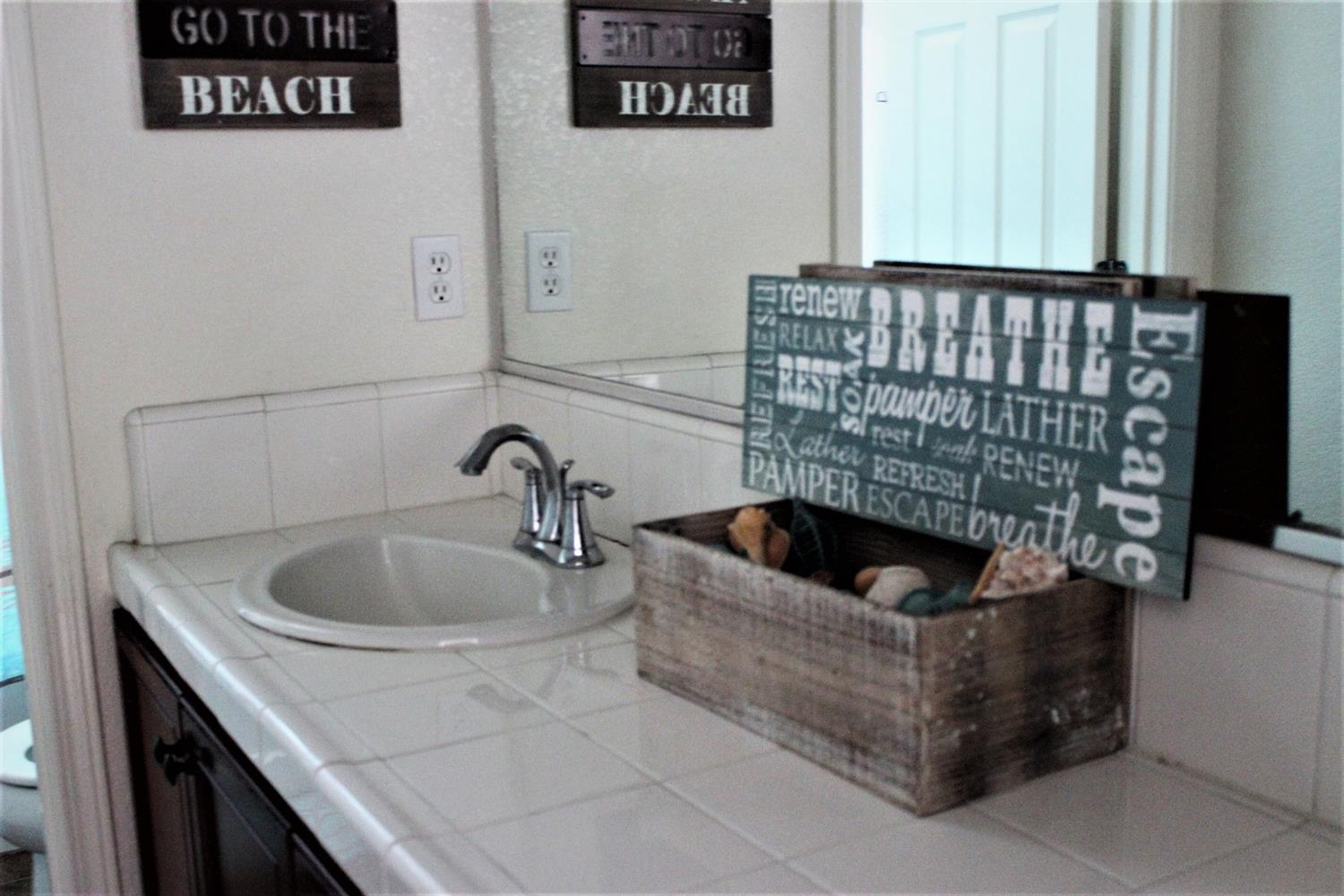 370 Abbott Avenue Reedley, CA 93654 - Photo 28 of 41 Gallery Image 28