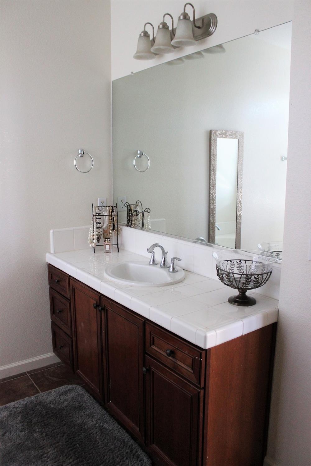 370 Abbott Avenue Reedley, CA 93654 - Photo 36 of 41 Gallery Image 36