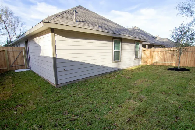 $1,705 | 3512 Cub Court, Conroe, TX 77301