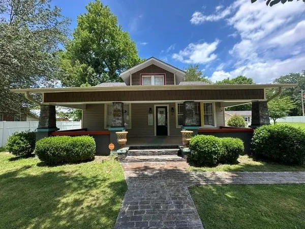 $179,900 | 116 West Frazier Street, Camden, TN 38320