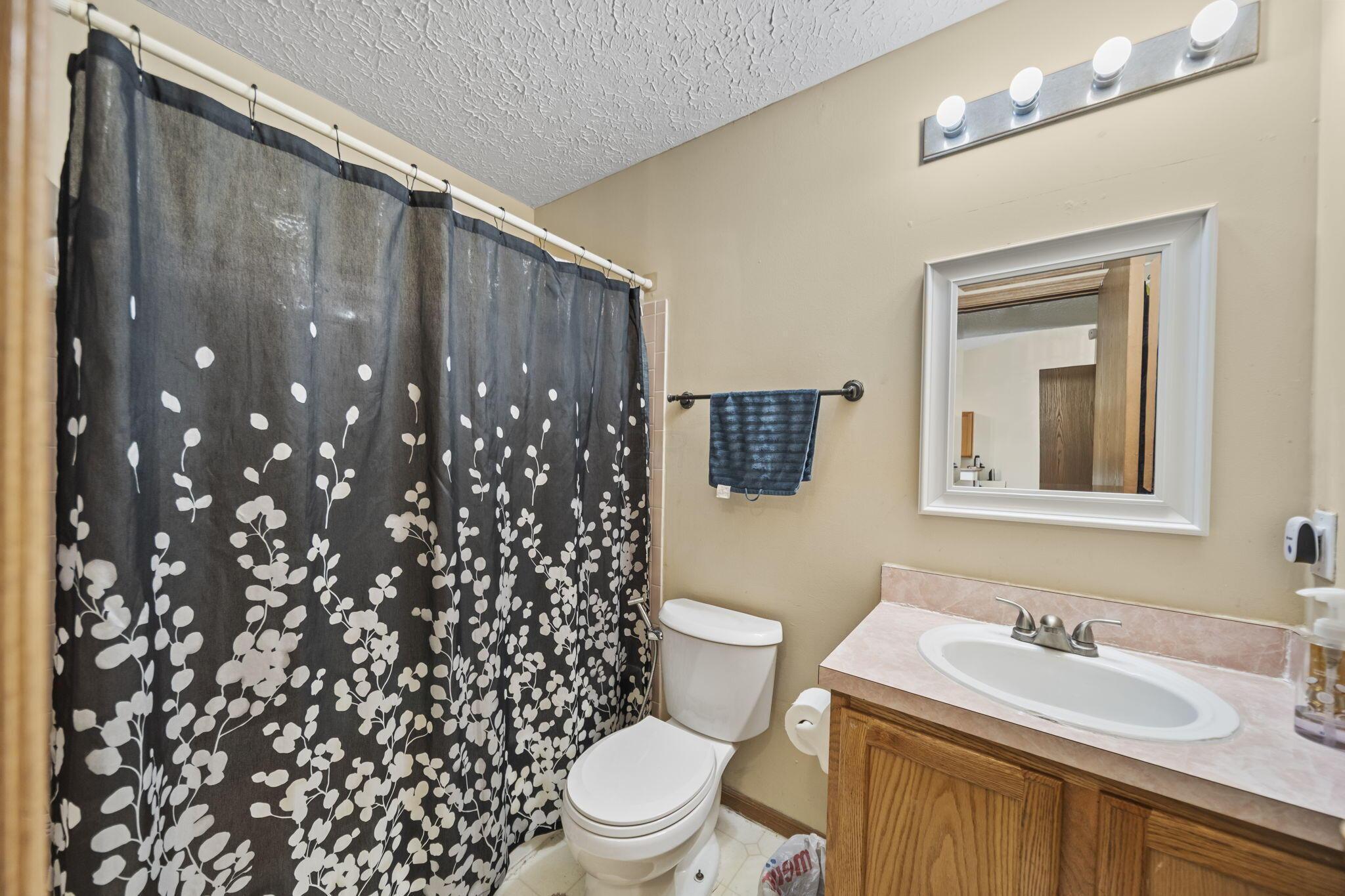 1521 October Ridge Court Columbus, OH 43223 - Photo 28 of 64 28-web-or-mls-DSC09665