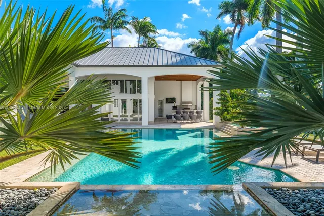 $6,295,000 | 2800 Northeast 40th Street, Fort Lauderdale, FL 33308