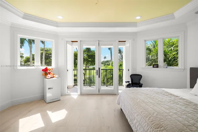 $6,295,000 | 2800 Northeast 40th Street, Fort Lauderdale, FL 33308