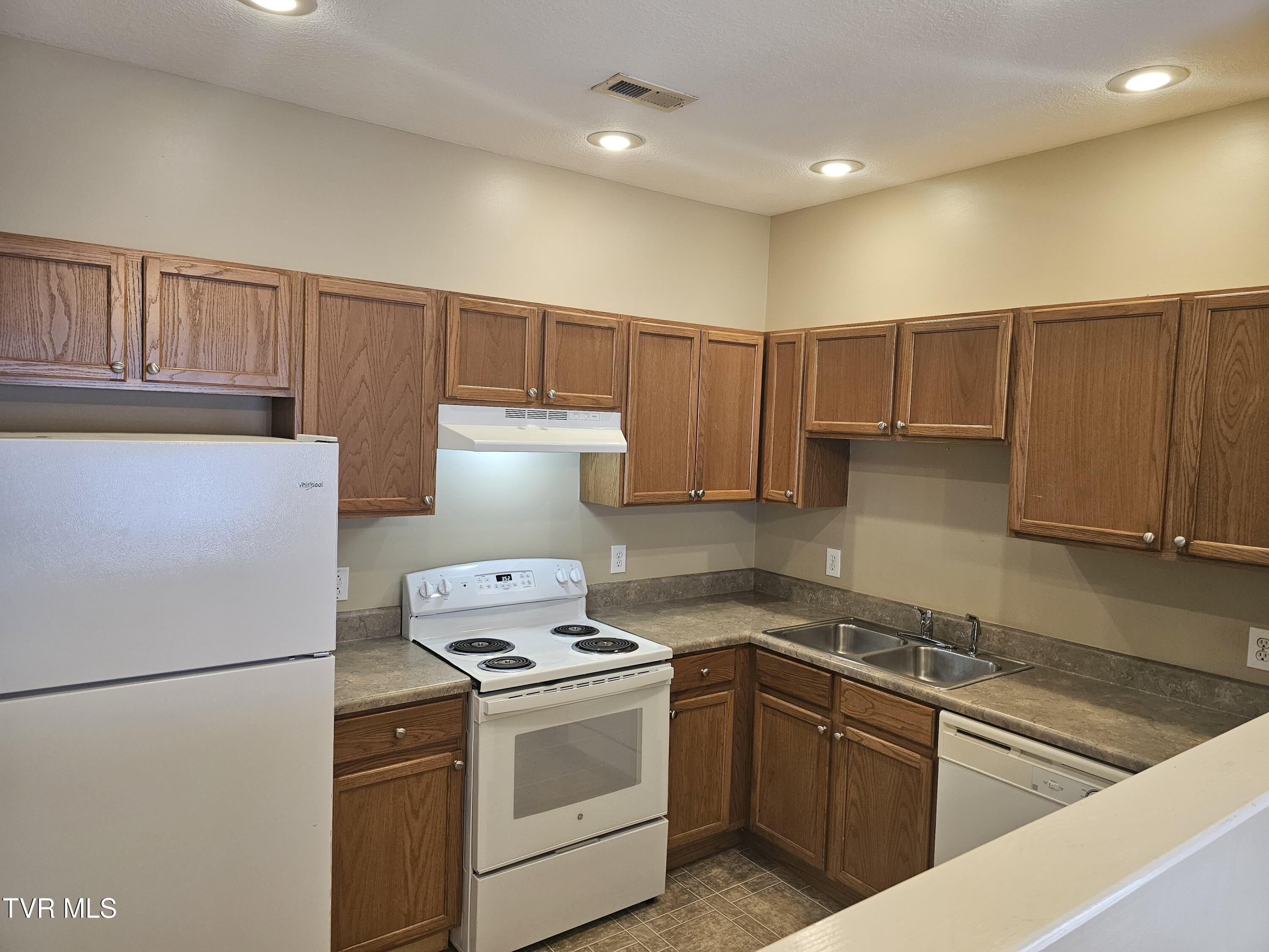 405 Christian Church Road, Unit 2 Johnson City, TN 37615 - Photo 11 of 16 11