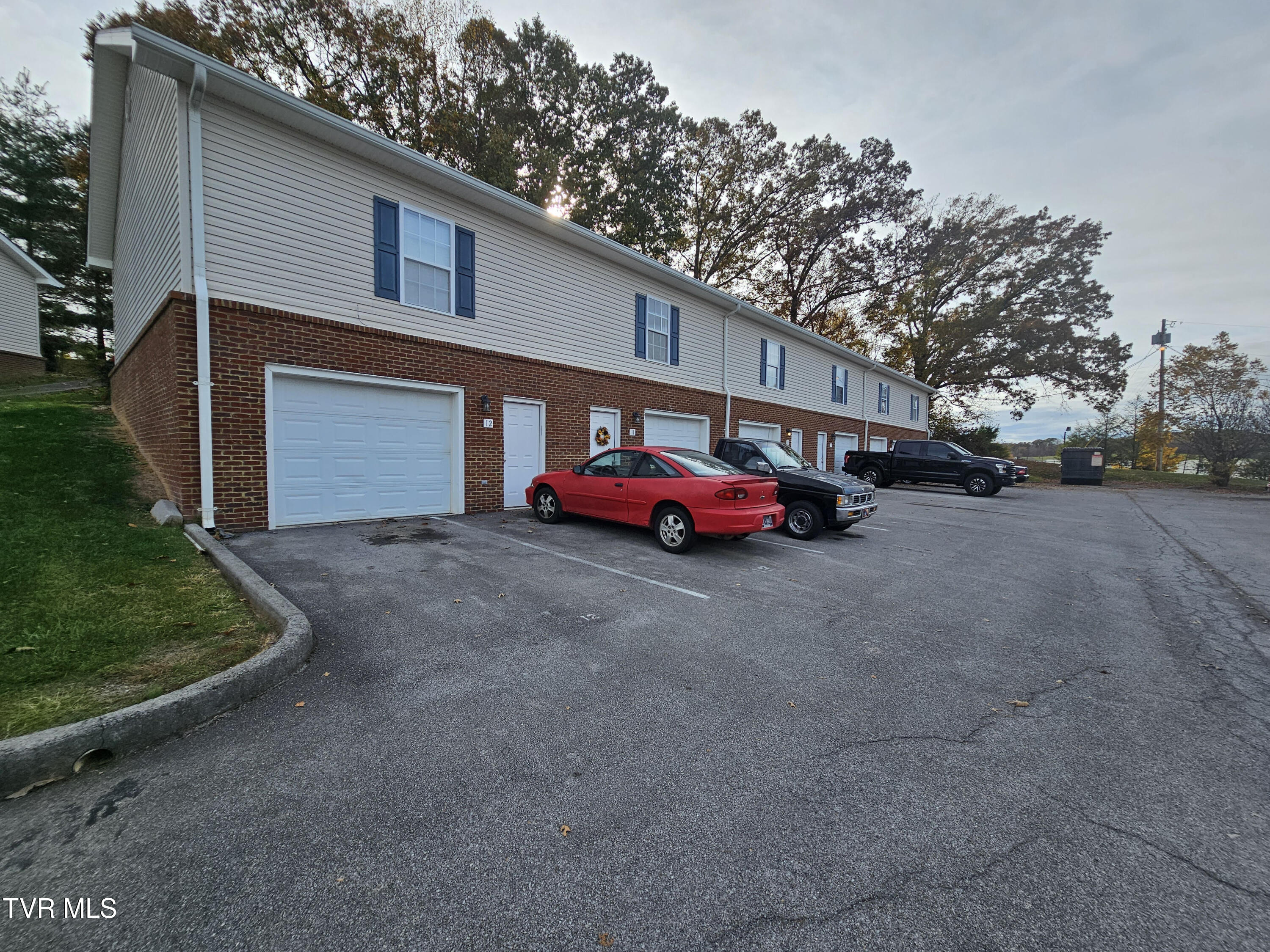 405 Christian Church Road, Unit 2 Johnson City, TN 37615 - Photo 2 of 16 2