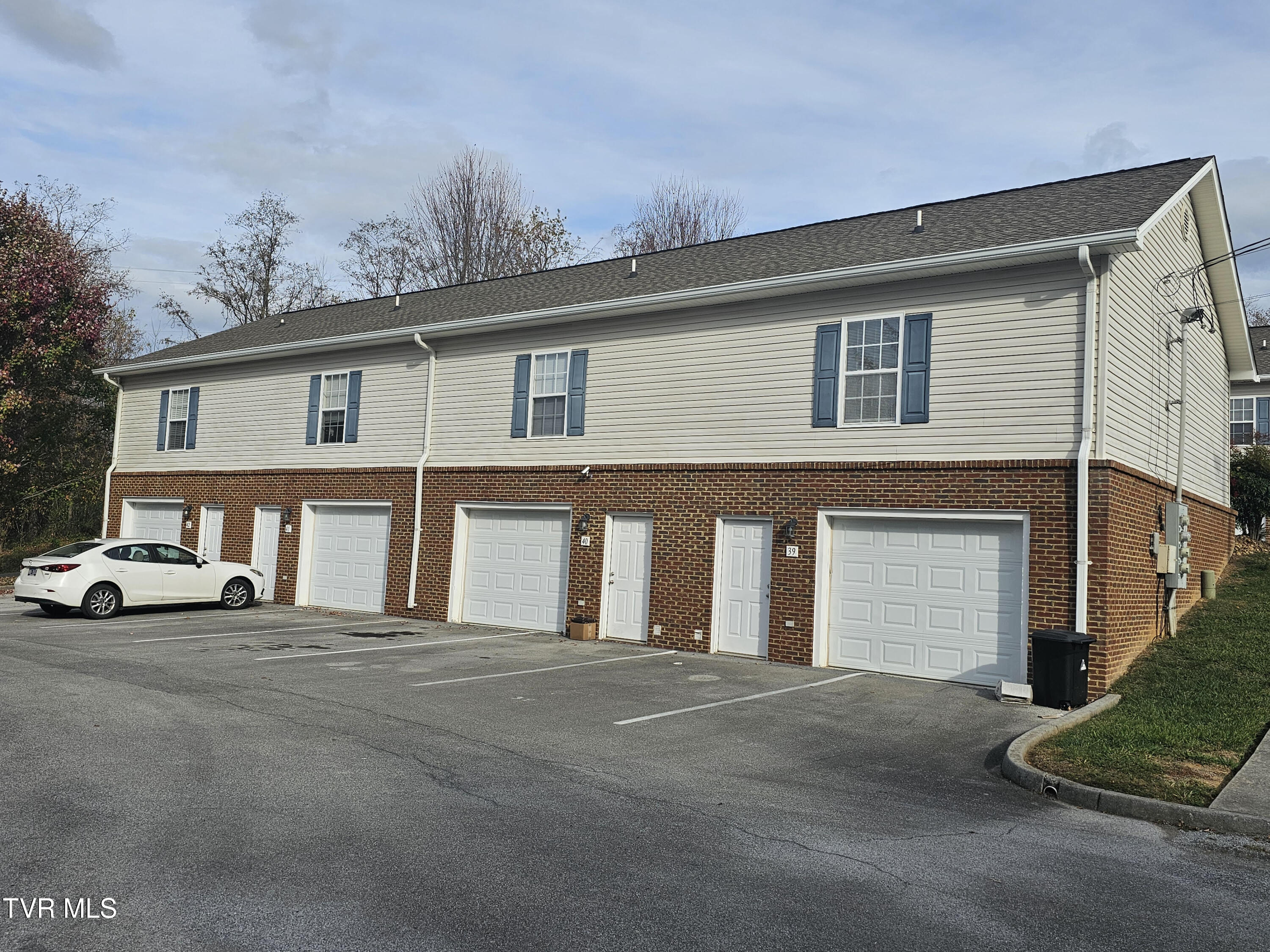 405 Christian Church Road, Unit 2 Johnson City, TN 37615 - Photo 5 of 16 5