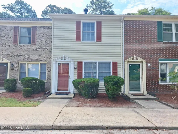 $1,200 | 2903 Cedar Creek Road, Unit F, Greenville, NC 27834