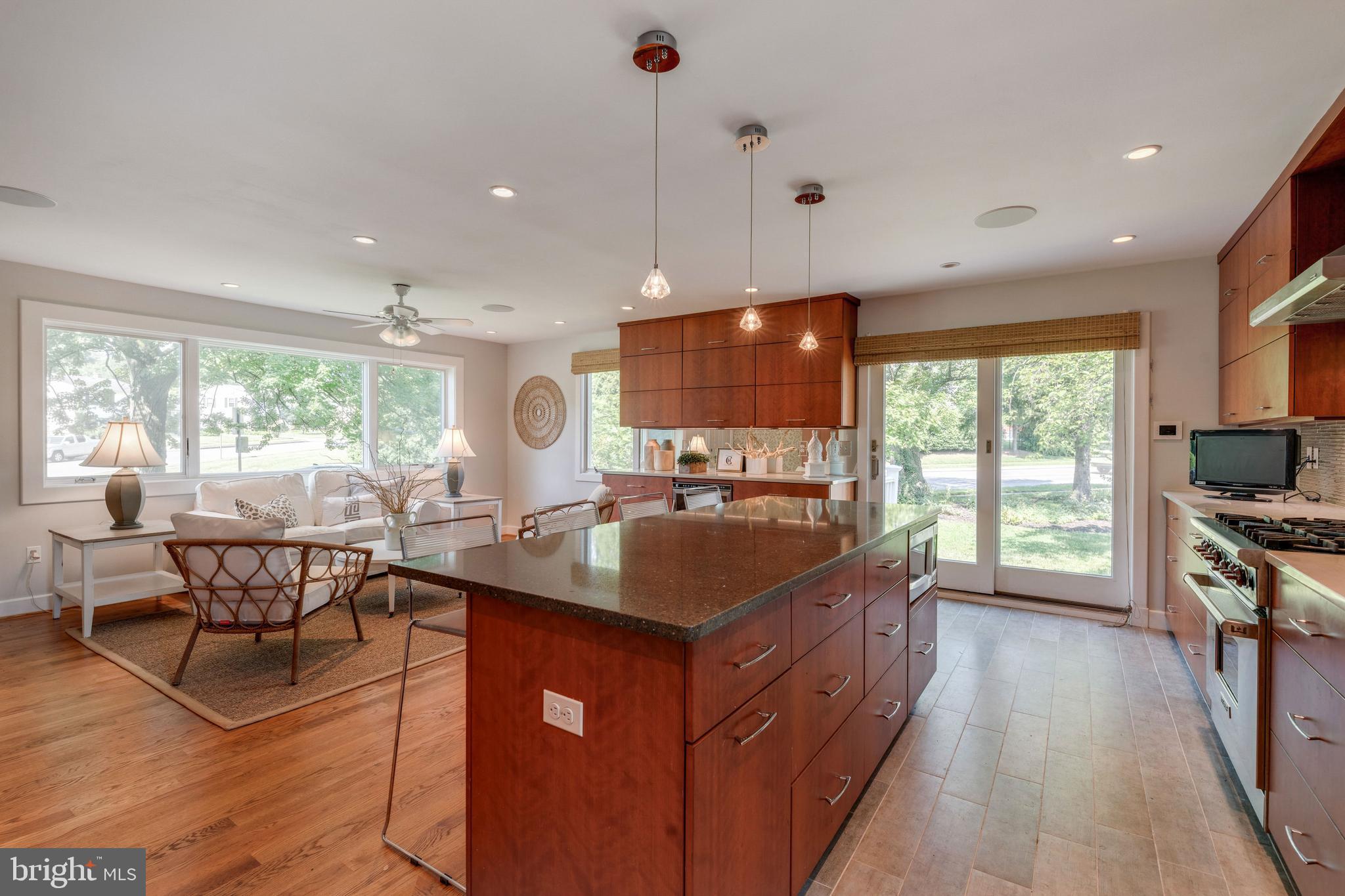 100 Margate Road Lutherville-Timonium, MD 21093 - Photo 8 of 34 Imagine having this kitchen!