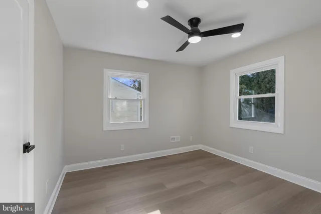 $379,900 | 12 Booker Circle, New Castle, DE 19720