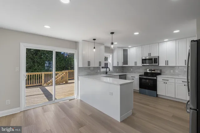 $379,900 | 12 Booker Circle, New Castle, DE 19720