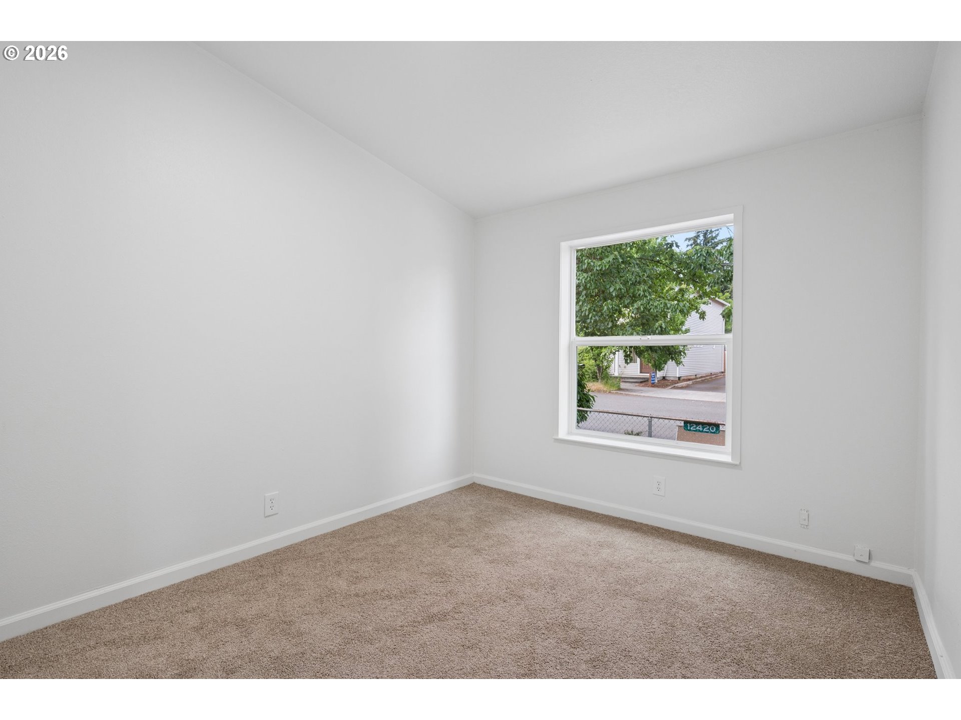 12420 Southeast Bush Street, Unit 1 Portland, OR 97236 - Photo 23 of 33