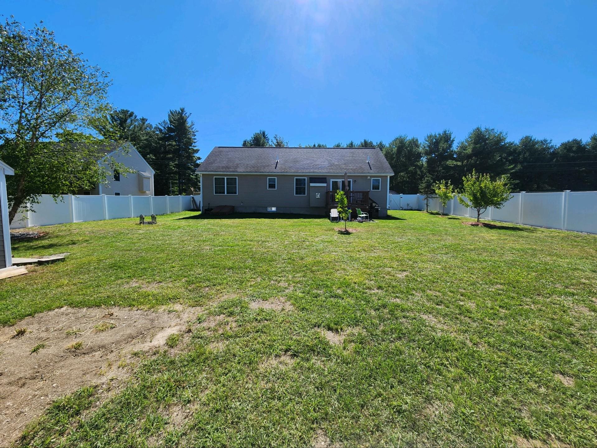 129 Pine Hill Road Nashua, NH 03063 - Photo 4 of 32