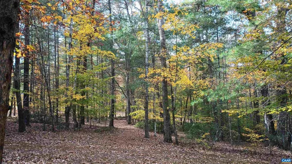 $449,000 | 125 Riverbreeze Court, Howardsville, VA 24562