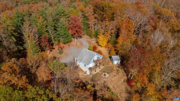 $449,000 | 125 Riverbreeze Court, Howardsville, VA 24562