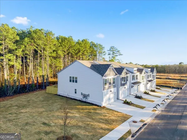 $305,400 | 2561 Riverside Court Northeast, Conyers, GA 30013