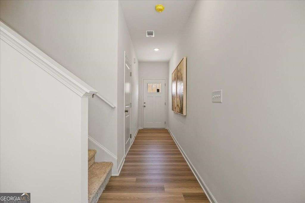 2561 Riverside Court Northeast Conyers, GA 30013 - Photo 6 of 37