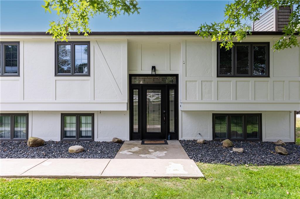 230 Dodd Drive Washington, PA 15301 - Photo 47 of 49 a front view of a house with garden